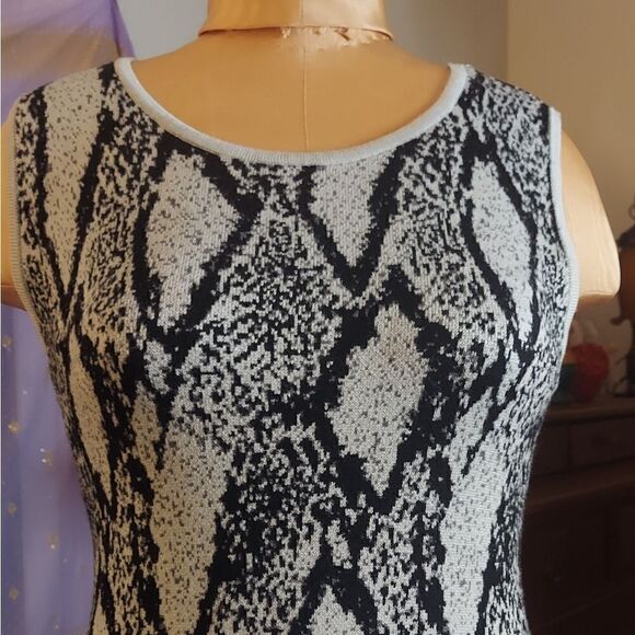 NWT Torrid Snake Print Knit Dress Size 0 L 12 (tagged) Rayon Stretch - Picture 10 of 13